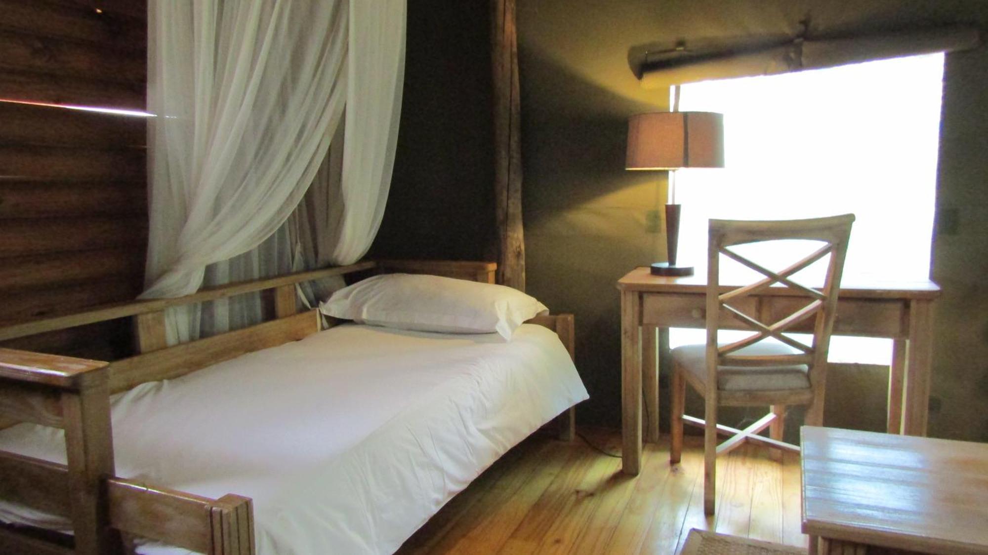 Honeyguide Ranger Camp Hotel Golders Green Room photo